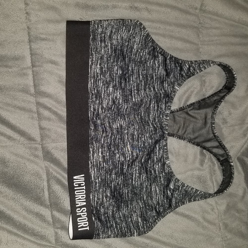 VS sports bra